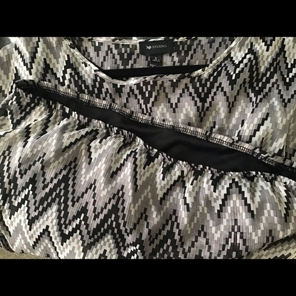 AB Studio Blouse - Picture 6 of 8